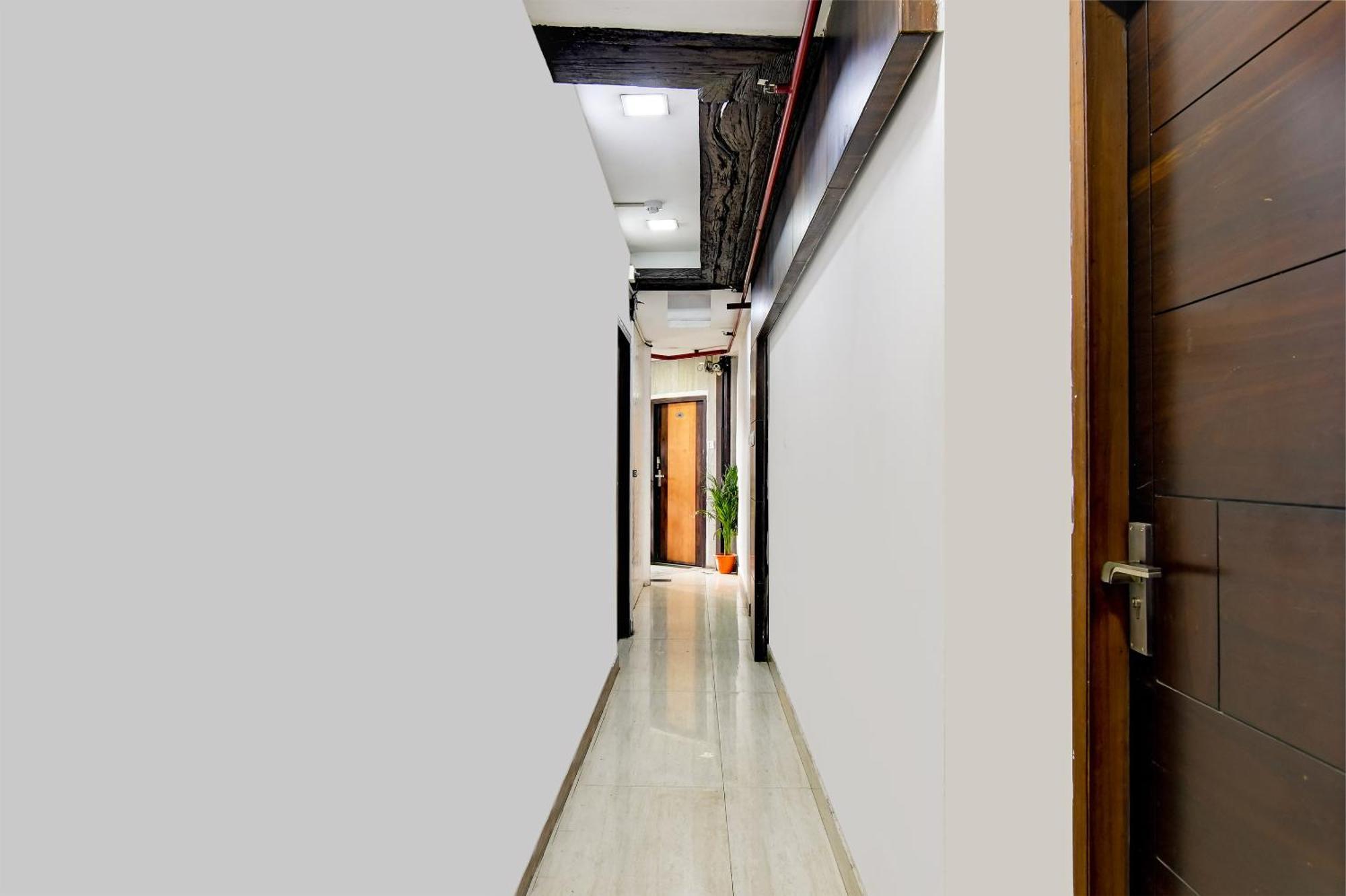 Hotel Q Inn Колката Екстер'єр фото