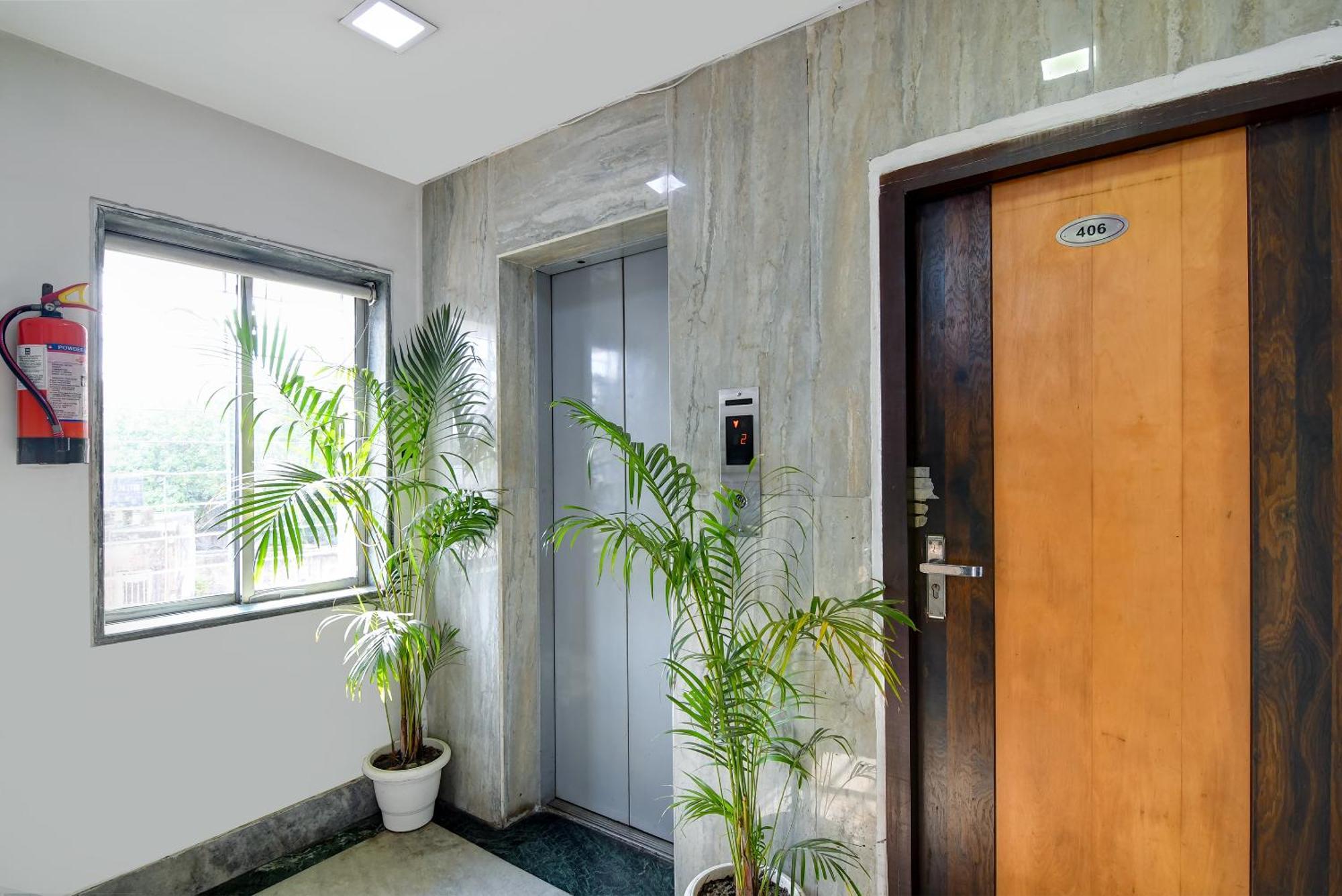 Hotel Q Inn Колката Екстер'єр фото