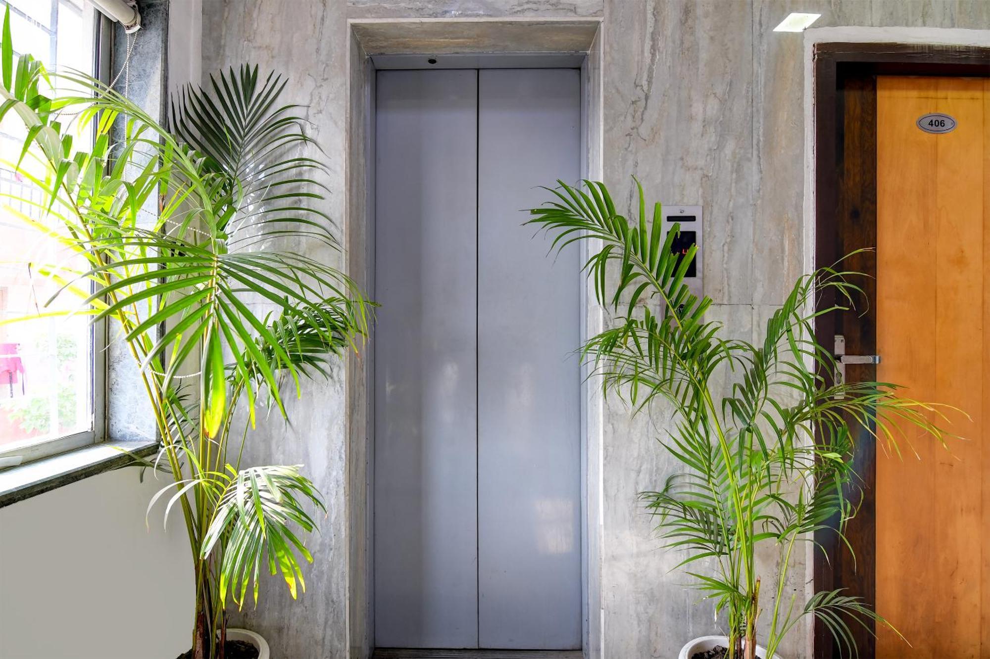 Hotel Q Inn Колката Екстер'єр фото